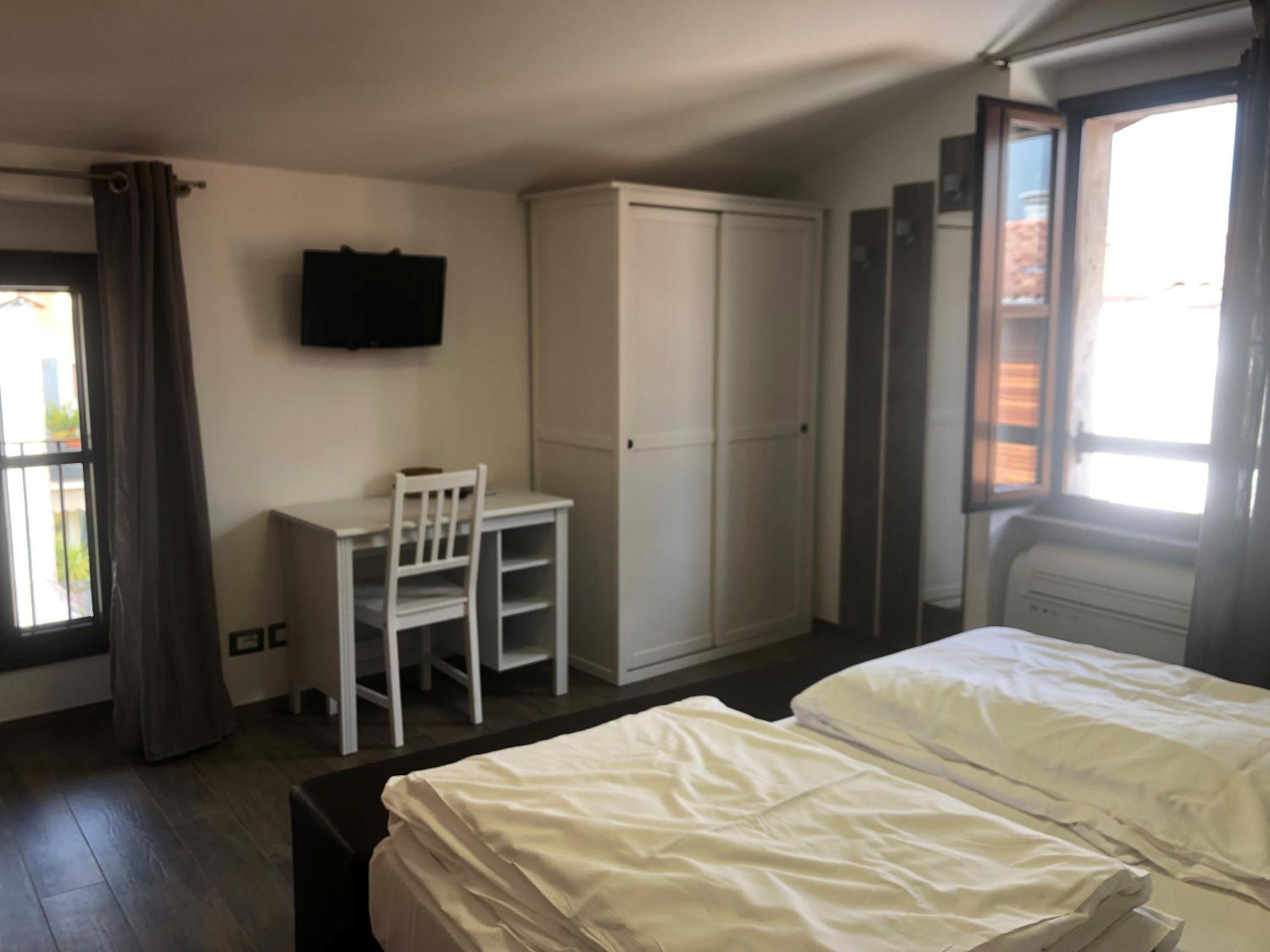 Hotel Sole Holiday Arco Bagian luar foto